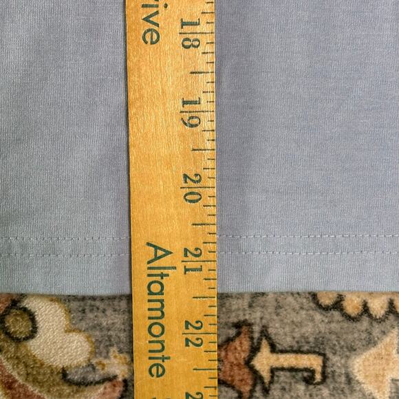 Cotopaxi Graphic Logo T-shirt Women's Cropped Outdoor Hiking Top Size Small - Picture 10 of 11